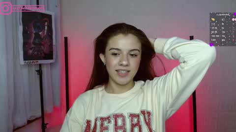 Snapshot of layla_castilloo chatting on 12-30-24, 11:17 Layla online show from 12-30-24, 11:17