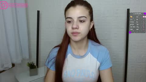 Snapshot of layla_castilloo chatting on 01-07-25, 02:08 Layla online show from 01-07-25, 02:08
