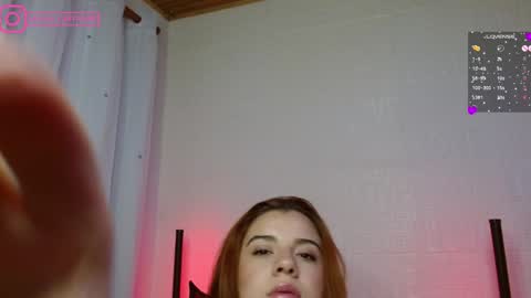 Snapshot of layla_castilloo chatting on 01-10-25, 05:13 Layla online show from 01-10-25, 05:13