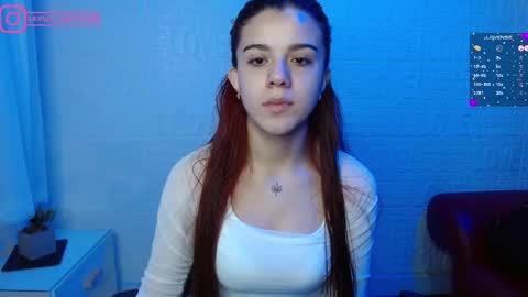Snapshot of layla_castilloo chatting on 02-09-25, 01:03 Layla online show from 02-09-25, 01:03