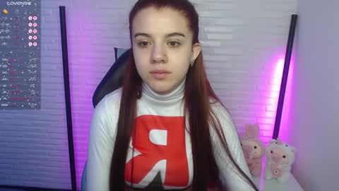 Snapshot of layla_castilloo chatting on 03-07-25, 01:40 Layla online show from 03-07-25, 01:40