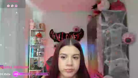 Snapshot of layla_castilloo chatting on 10-07-25, 02:25 Layla online show from 10-07-25, 02:25