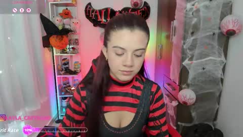 Snapshot of layla_castilloo chatting on 10-21-25, 02:51 Layla online show from 10-21-25, 02:51