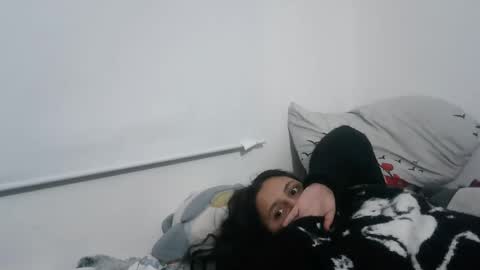 Snapshot of layla_latinax chatting on 11-06-25, 03:40 Layla online show from 11-06-25, 03:40