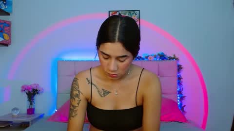 Lia and Rachel online show from 03-10-25, 02:06