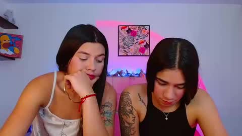 Lia and Rachel online show from 10-18-25, 01:41