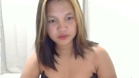 Snapshot of laylanimfa chatting on 05-29-26, 12:14 Nimfa online show from 05-29-26, 12:14