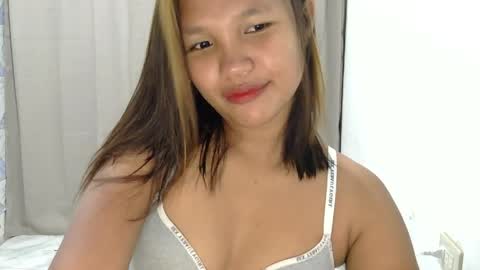 Snapshot of laylanimfa chatting on 05-30-26, 12:35 Nimfa online show from 05-30-26, 12:35