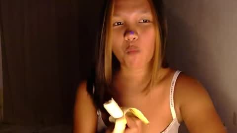 Snapshot of laylanimfa chatting on 06-11-26, 12:32 Nimfa online show from 06-11-26, 12:32