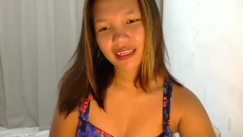Snapshot of laylanimfa chatting on 06-11-26, 10:30 Nimfa online show from 06-11-26, 10:30