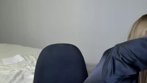 LaylaPretty001 online show from 01-03-25, 07:27