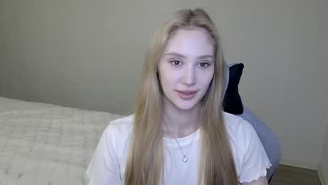 LaylaPretty001 online show from 11-07-25, 05:40