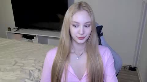 LaylaPretty001 online show from 02-26-26, 05:28