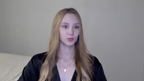 Snapshot of laylla001 chatting on 12-09-24, 05:40 Laylla001 online show from 12-09-24, 05:40