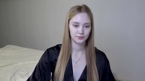 Snapshot of laylla001 chatting on 01-06-25, 05:52 Laylla001 online show from 01-06-25, 05:52