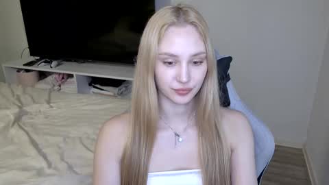 Snapshot of laylla001 chatting on 03-12-26, 09:59 Laylla001 online show from 03-12-26, 09:59