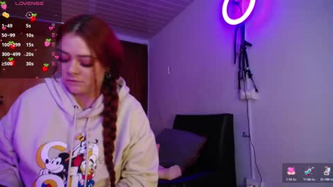 Snapshot of layna_cold chatting on 02-11-25, 09:56 Vannessa online show from 02-11-25, 09:56