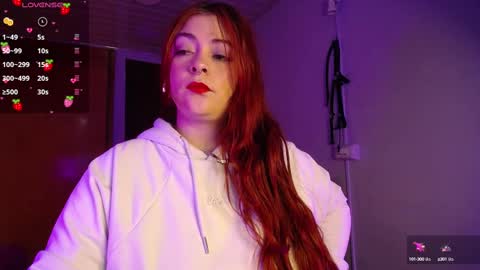 Snapshot of layna_cold chatting on 02-27-25, 12:56 Vannessa online show from 02-27-25, 12:56