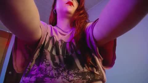 Snapshot of layna_cold chatting on 03-05-25, 06:45 Vannessa online show from 03-05-25, 06:45