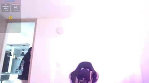 Snapshot of layna_cold chatting on 02-24-26, 12:47 Vannessa online show from 02-24-26, 12:47