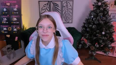 Snapshot of layriantavee chatting on 01-11-25, 07:17 layriantavee online show from 01-11-25, 07:17