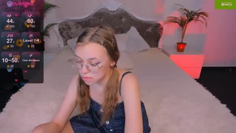 Snapshot of layriantavee chatting on 01-13-25, 01:49 layriantavee online show from 01-13-25, 01:49