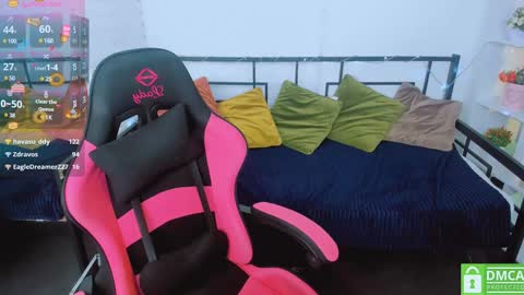 Snapshot of layriantavee chatting on 01-16-25, 09:59 layriantavee online show from 01-16-25, 09:59