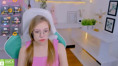 Snapshot of layriantavee chatting on 02-10-25, 06:53 layriantavee online show from 02-10-25, 06:53