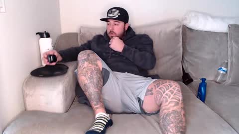 Snapshot of layzebigballs chatting on 02-16-25, 07:27 layzebigballs online show from 02-16-25, 07:27