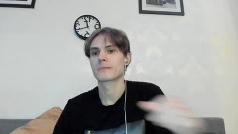 Snapshot of lazaret1k chatting on 05-14-26, 09:21 Vladi online show from 05-14-26, 09:21