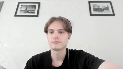 Snapshot of lazaret1k chatting on 06-07-26, 02:10 Vladi online show from 06-07-26, 02:10