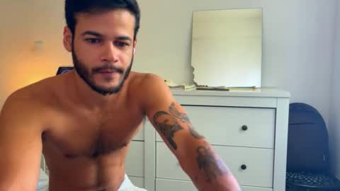 Snapshot of lcscerq chatting on 11-24-25, 01:00 lcscerq online show from 11-24-25, 01:00