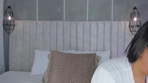    online show from 01-06-26, 06:11