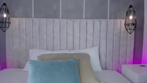    online show from 03-11-26, 06:25