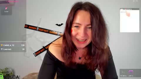 Lea online show from 10-30-25, 01:18