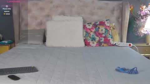 Snapshot of leah_brooks chatting on 12-16-25, 05:34 Dia online show from 12-16-25, 05:34