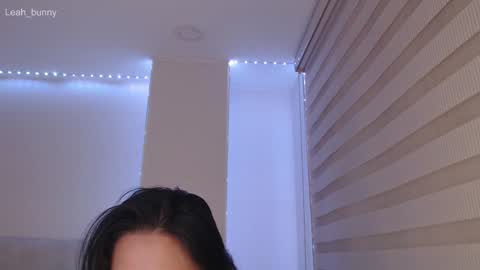 Snapshot of leah_bunny chatting on 01-17-25, 10:22 Leah online show from 01-17-25, 10:22
