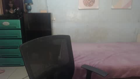 Snapshot of leah_fucker chatting on 01-11-26, 09:42 leah_fucker online show from 01-11-26, 09:42