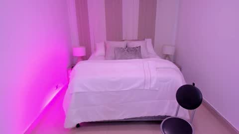 Leah  Greyy online show from 11-26-25, 11:22