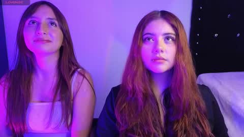 Snapshot of leah_moon11 chatting on 12-18-25, 04:18 leah_moon11 online show from 12-18-25, 04:18