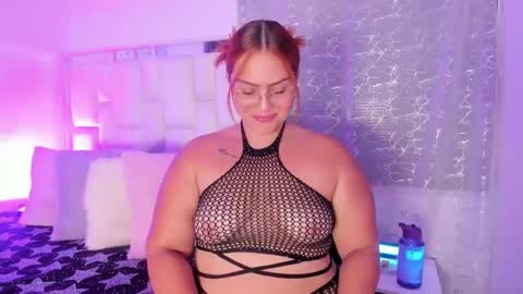 Leah  online show from 09-25-25, 01:53