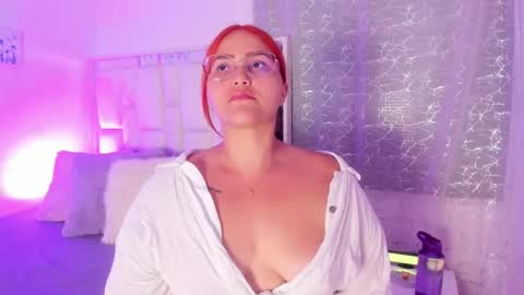 Leah  online show from 09-30-25, 02:16