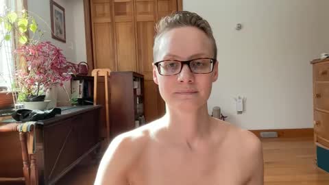 Lee online show from 02-08-25, 06:22