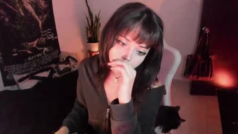  Amelia Black  OF AMELIABLACK666 I lost all my thumbs up help me to get 80 online show from 09-11-25, 07:41