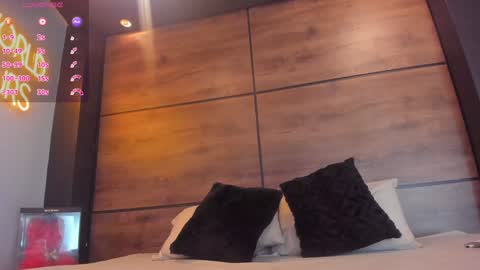 Snapshot of leamonroe__ chatting on 12-07-24, 04:47 Hey Im Lea online show from 12-07-24, 04:47