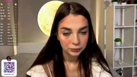 Snapshot of leandraconcatelli chatting on 01-11-26, 06:07 Sophie online show from 01-11-26, 06:07