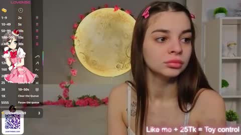 Snapshot of leandraconcatelli chatting on 02-03-26, 06:11 Sophie online show from 02-03-26, 06:11