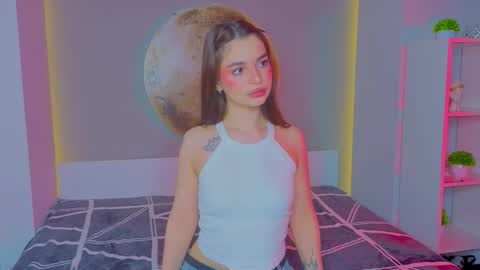 Snapshot of leandraconcatelli chatting on 03-09-26, 07:51 Sophie online show from 03-09-26, 07:51