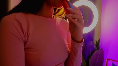 Sophie online show from 04-06-26, 04:46