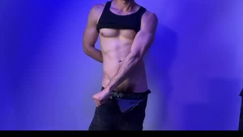 leanfindom8 online show from 04-10-26, 03:45